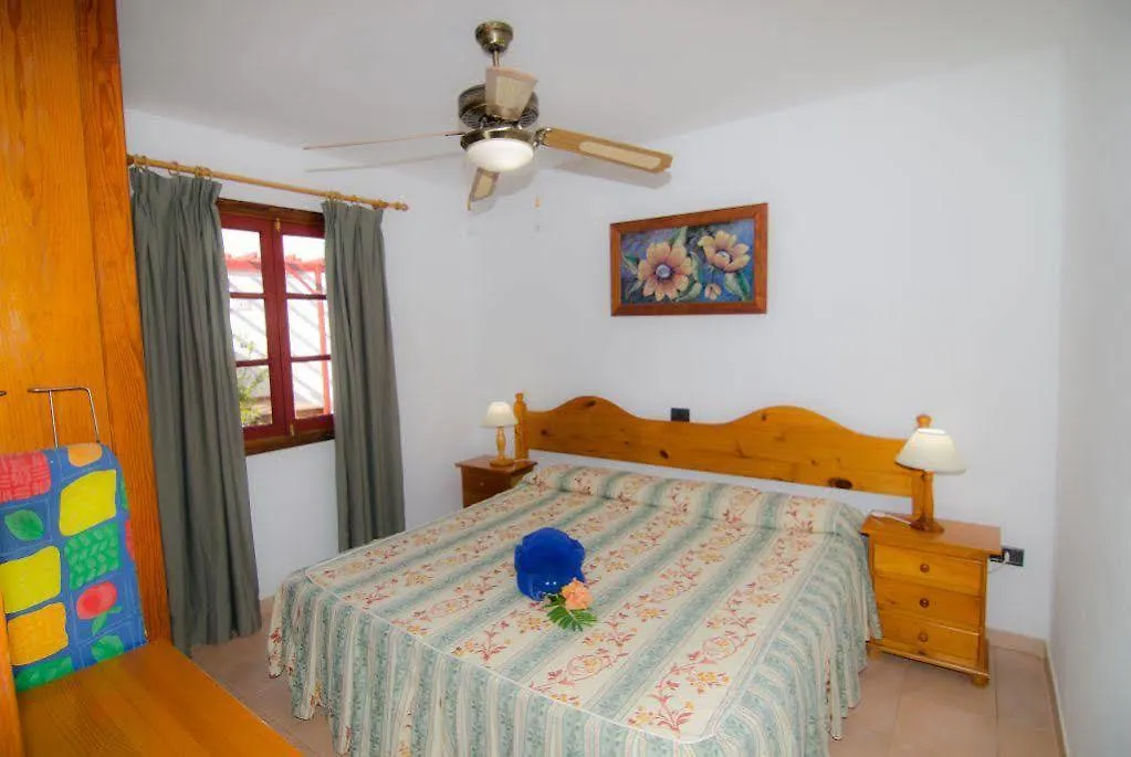 Bungalows Castillo Club Lake Калета-де-Фусте Отель