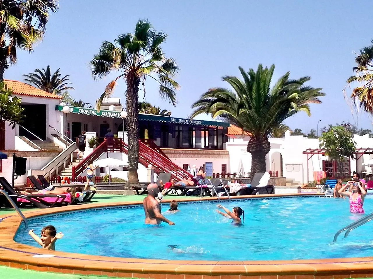 Bungalows Castillo Club Lake Калета-де-Фусте Отель